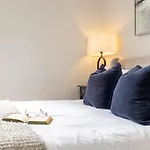 Ocean Pearl Sea Views Groups Sleeps 12 Vakantiehuis *