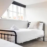 Ocean Pearl Sea Views Groups Sleeps 12 Vakantiehuis