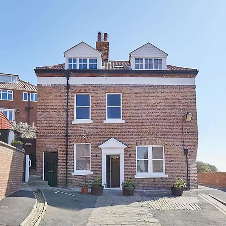 Ocean Pearl - Seaside Sanctuary Scarborough