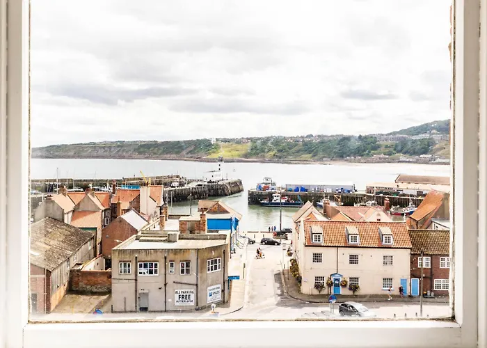 Ocean Pearl Sea Views Groups Sleeps 12 Scarborough