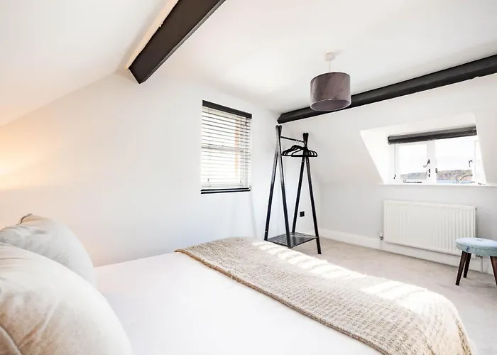 Ocean Pearl Sea Views Groups Sleeps 12 *